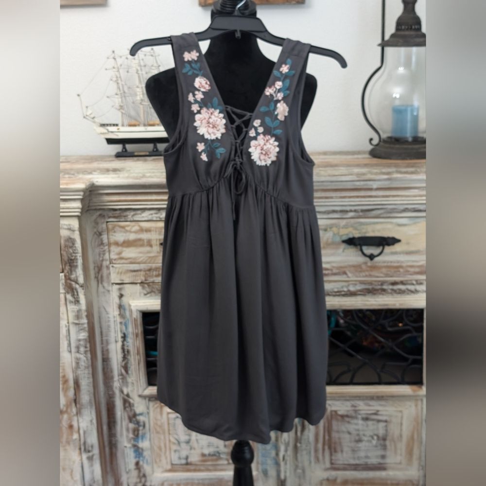 Aeropostale Embroidered, Lace Down V-neckline Dress, Size XS